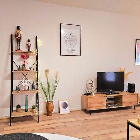 Appartement Cosy Proche Gare - Fibre Optique Et Parking アングレーム エクステリア 写真