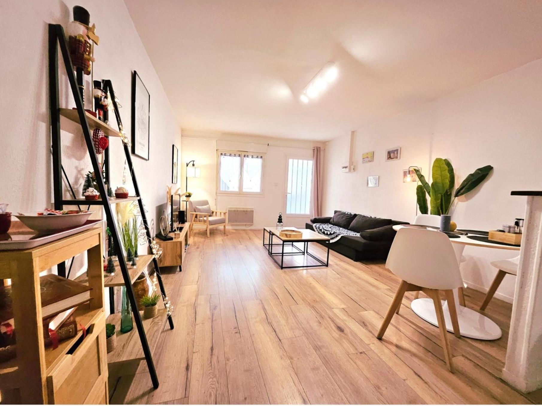 Appartement Cosy Proche Gare - Fibre Optique Et Parking アングレーム エクステリア 写真